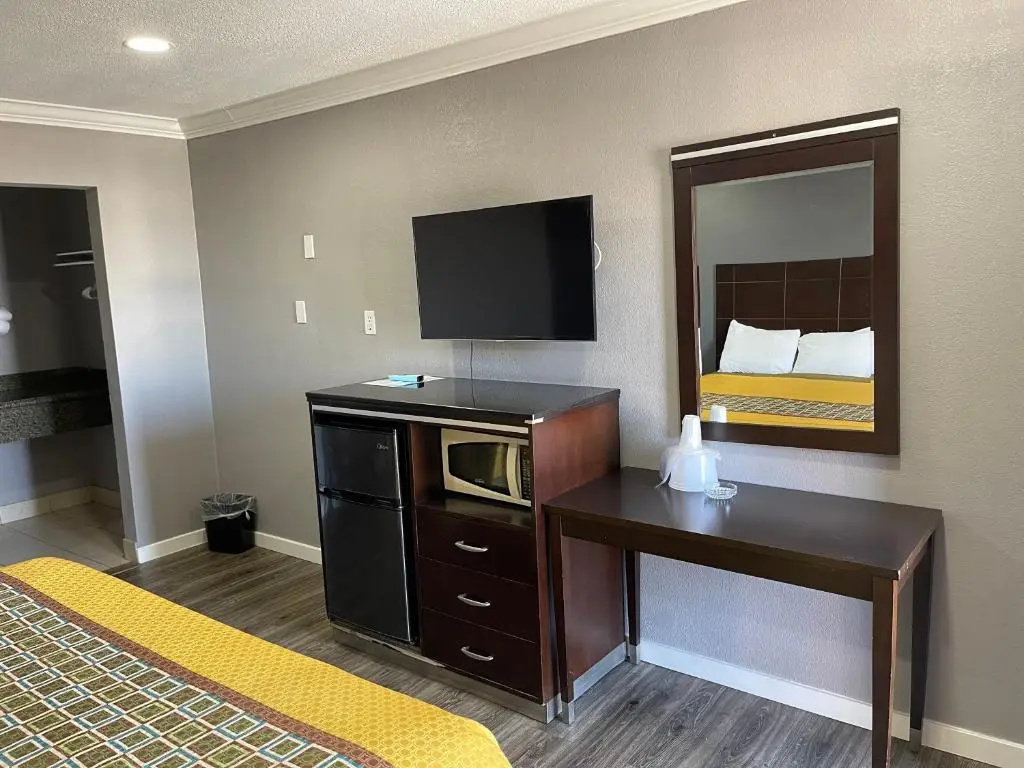 Classic Quadruple room