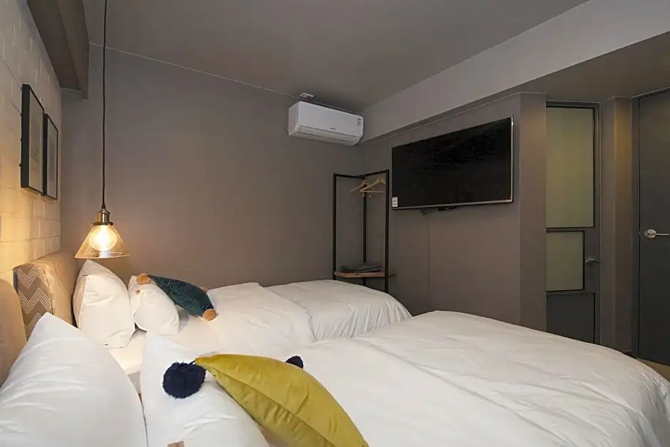 Standard Double room (twin beds)