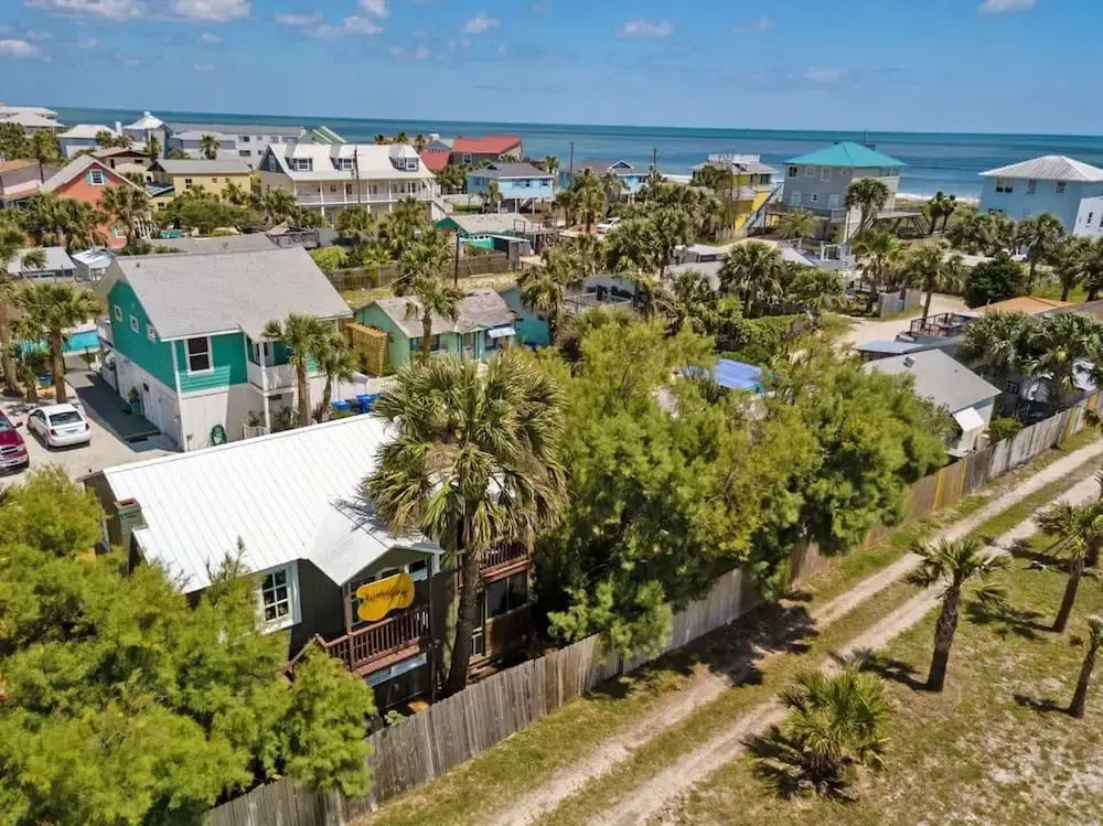 Marvelous Mermaid Beach Bungalow Dog-friendly
