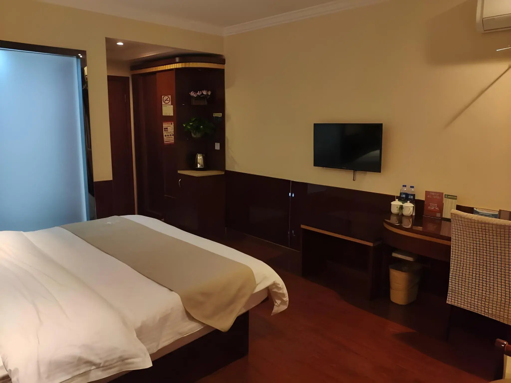 GreenTree Inn Shanghai Fengxian Xidu Business Hotel