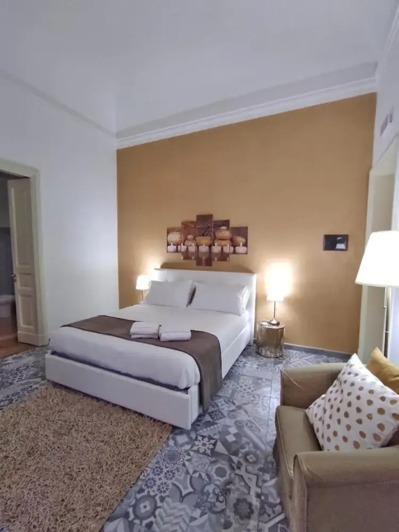 Luxury Double room (full double bed)