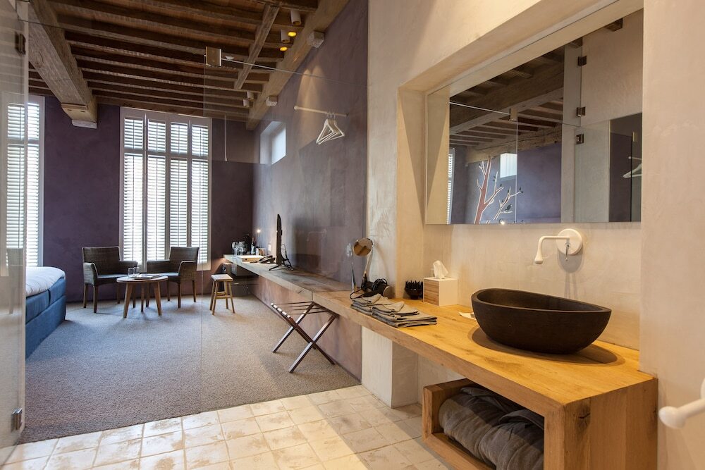 La Suite by null