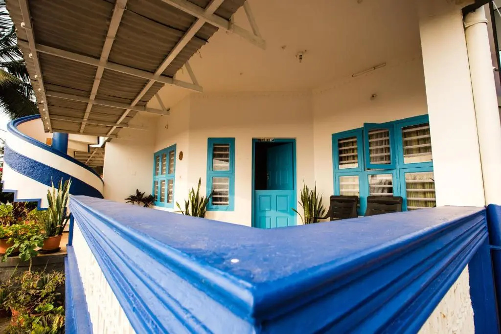 Economy room