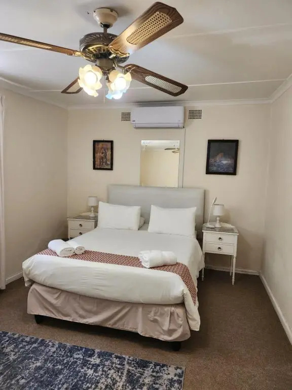 2 Bedrooms Chalet