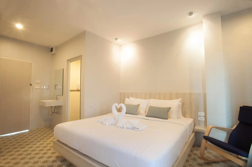 Standard Double room (full double bed)