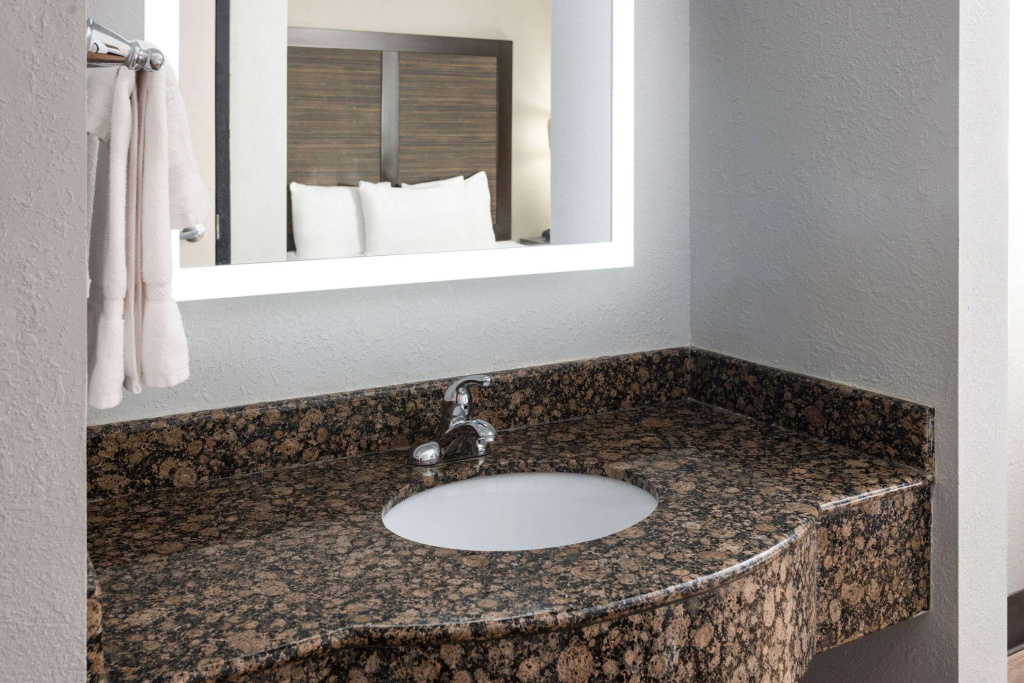 La Quinta Inn by Wyndham Buffalo Airport - Général