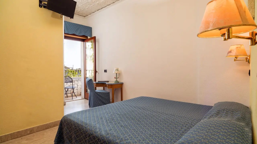 Hotel Vello d'Oro — 2