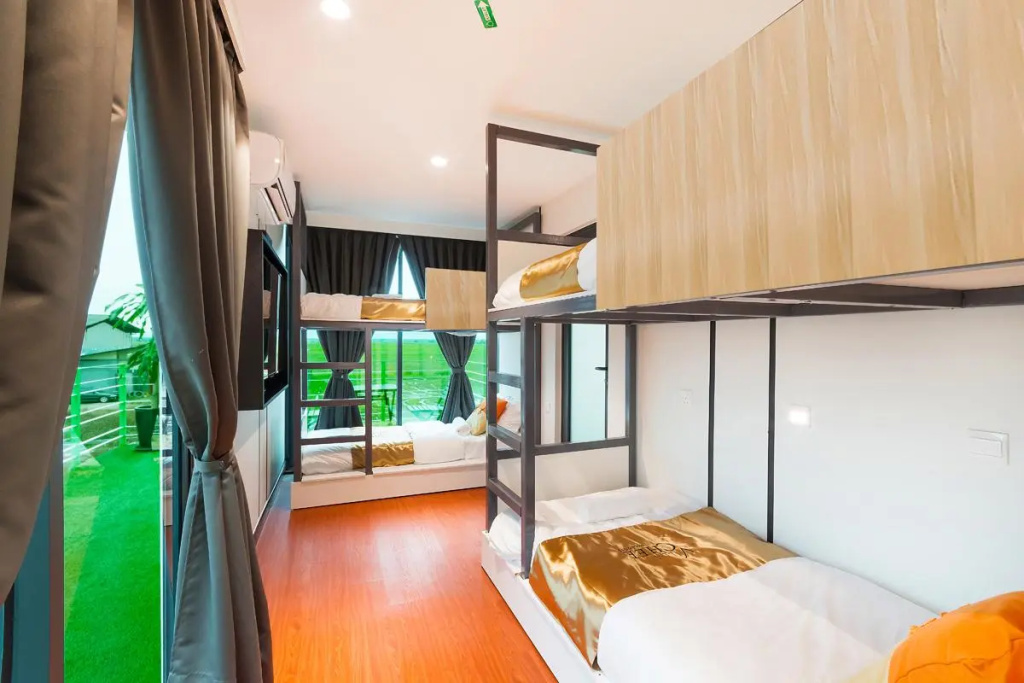 Deluxe Family room