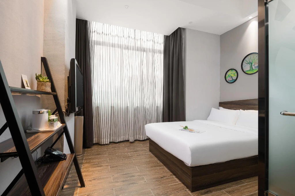 Standard Double room (full double bed)