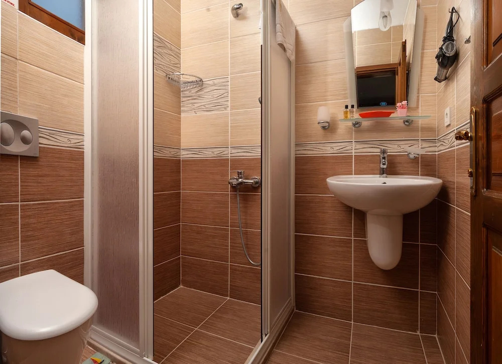 Flores Hotel Alacati — 3