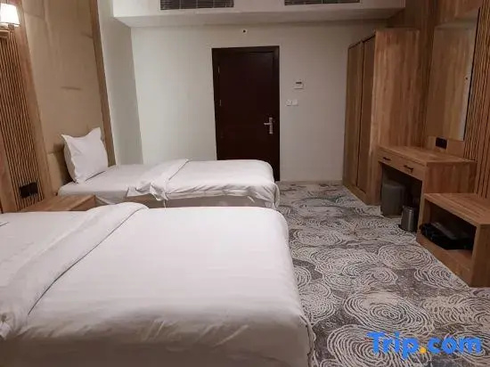 3 Bedrooms Suite with view