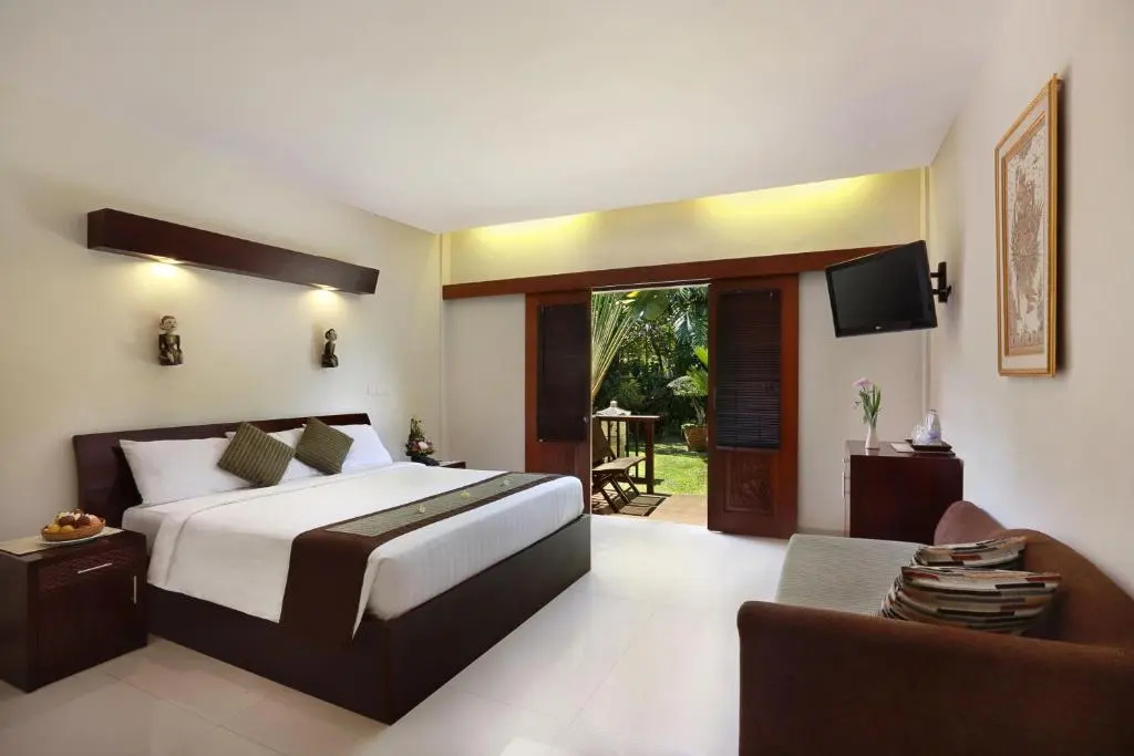 Deluxe Double room (full double bed)