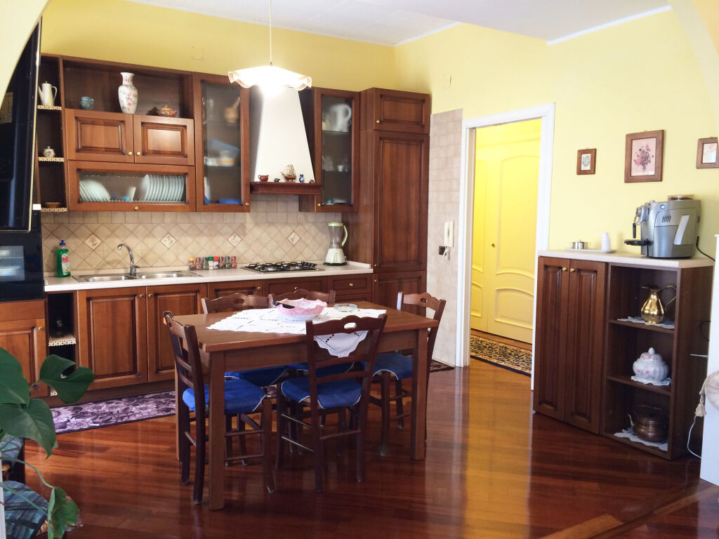 gallery_image_hidden_11