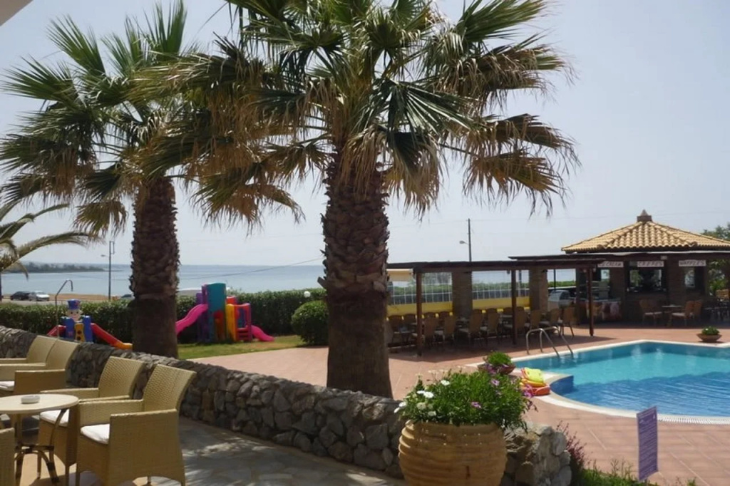 Oasis Hotel 3 * Oasis Hotel 3 *