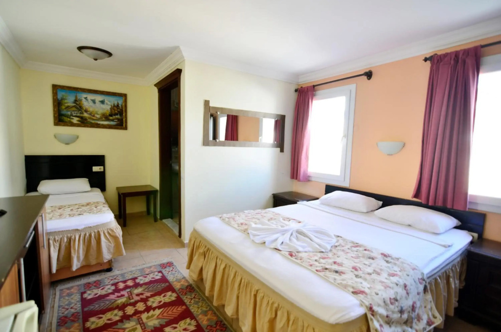 Hotel photo 13