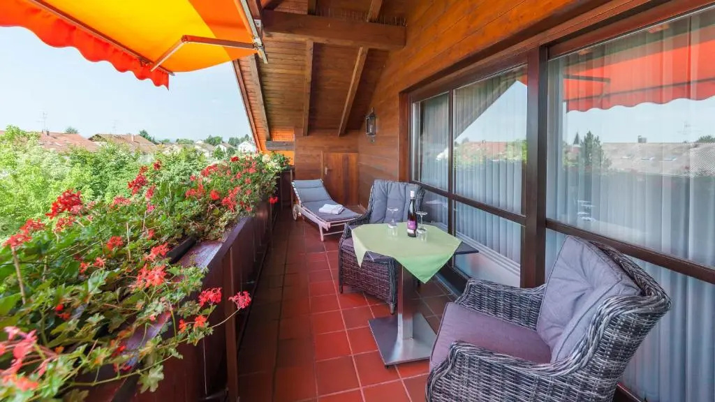 Balcony & Terrace