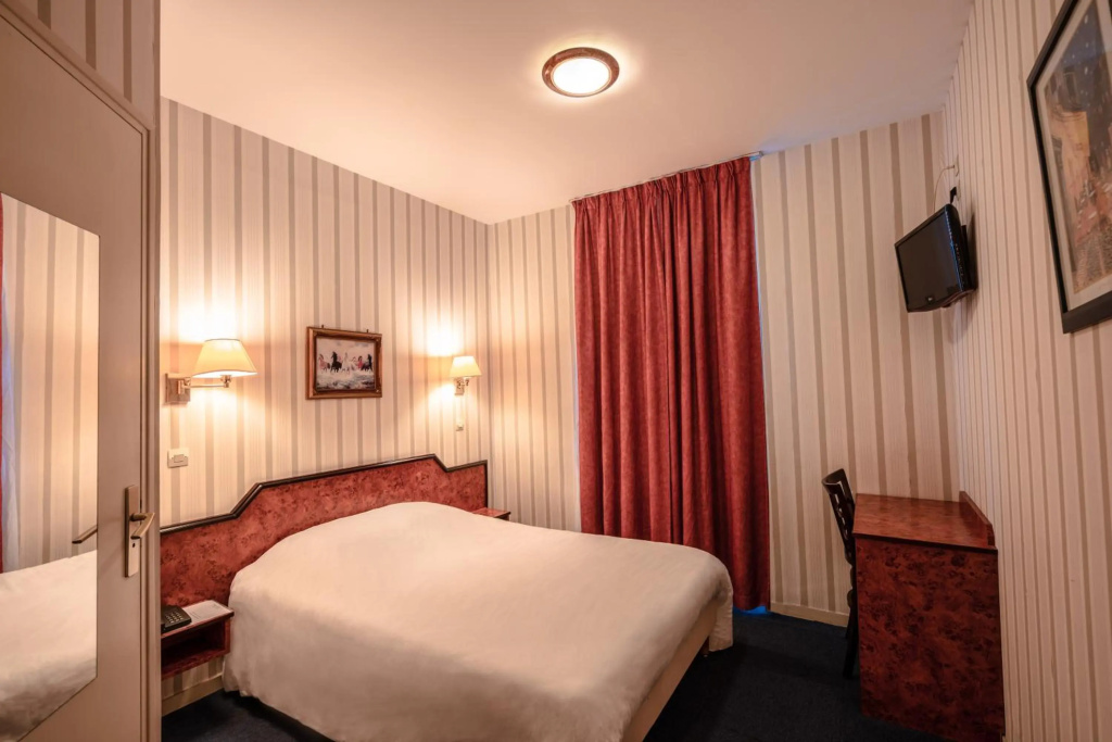 Hotel Neptune — 5