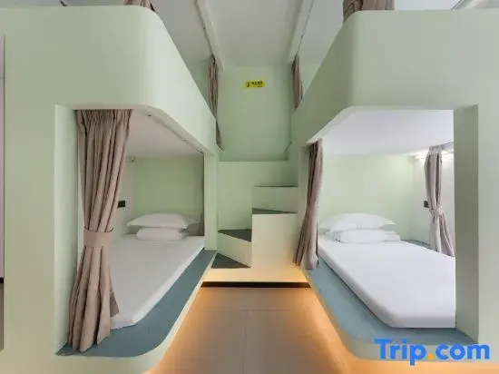 Bed in Dorm