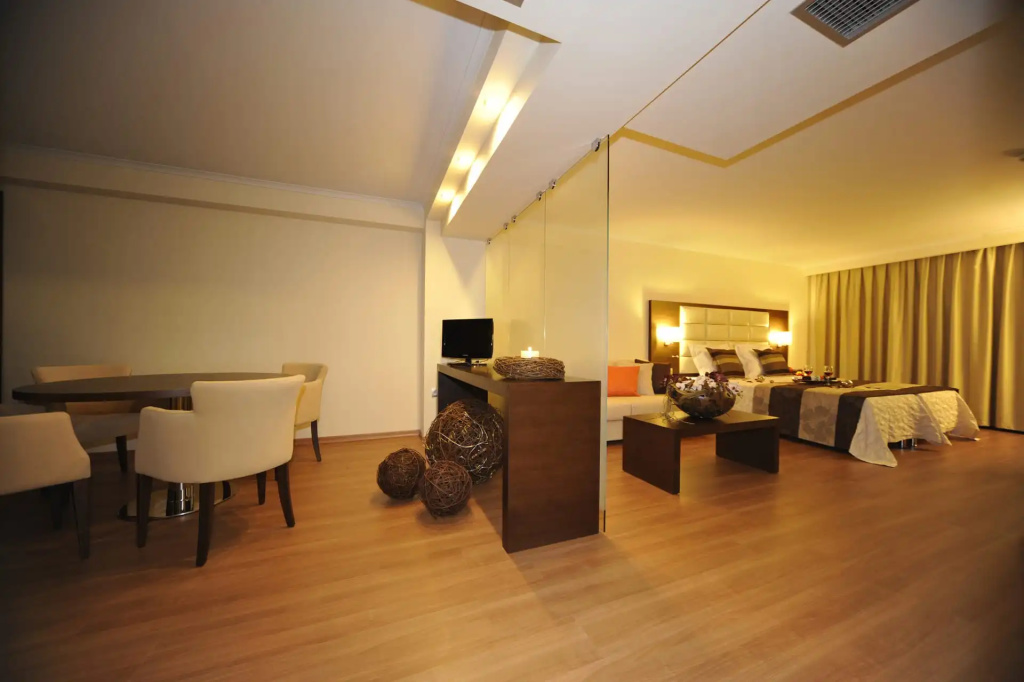 Standard Family room