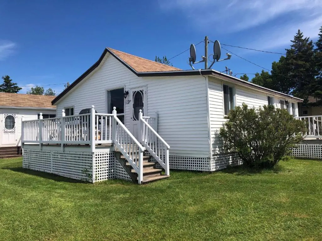 2 Bedrooms Cottage