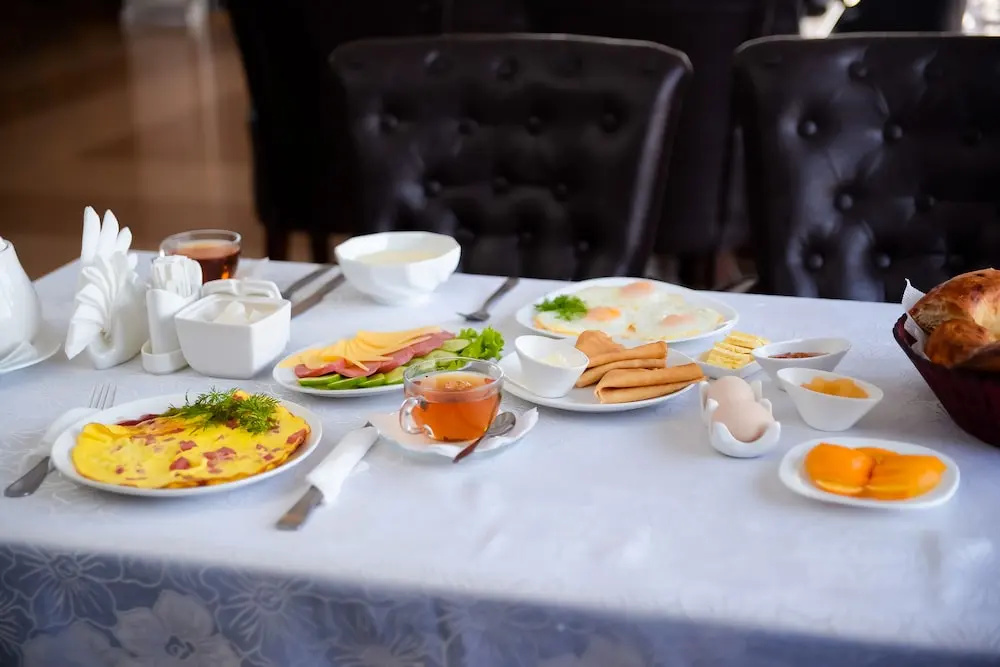 Food & Beverage
