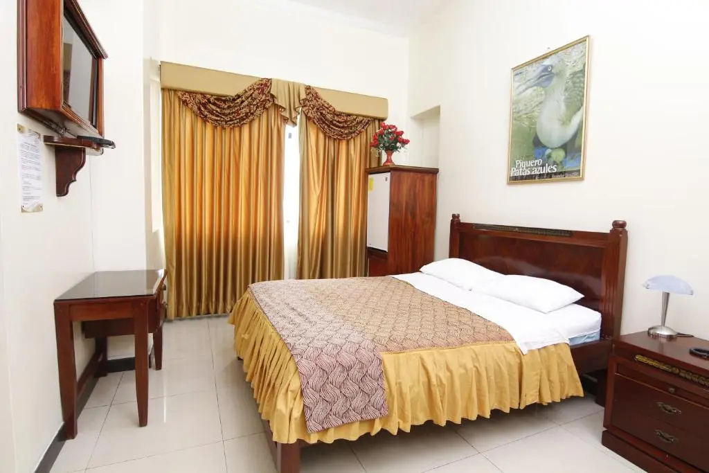 Hotel Versailles Internacional - Chambres