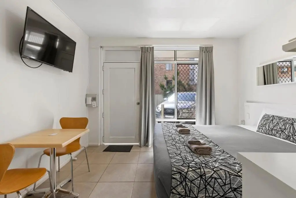 Budget Double room (full double bed)