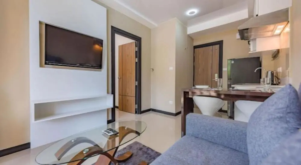 Апартаменты Comfort с балконом в Mai Khao Beach Condotel by Villacarte
