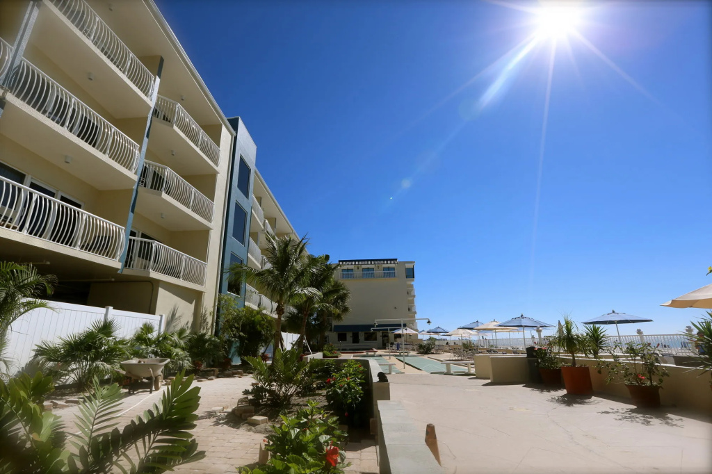 Shoreline Island Resort - Exclusively Adult