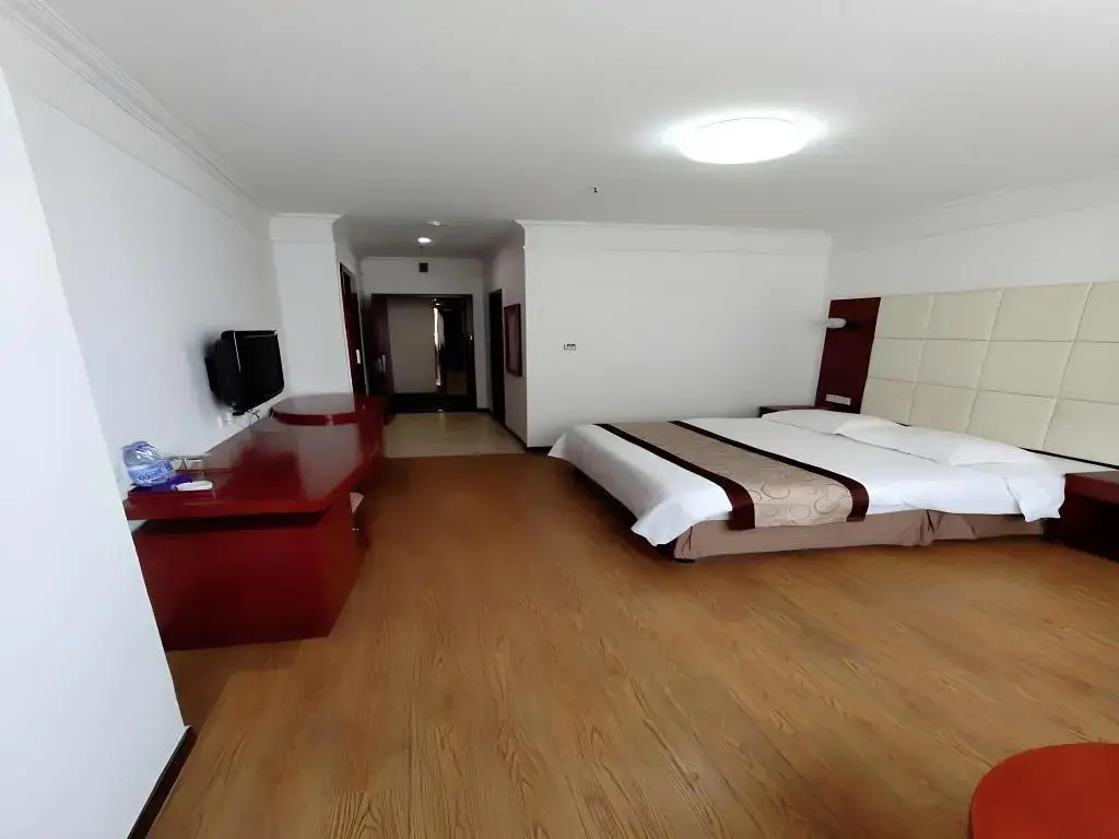 GME Anqing City Qianshan County Fortune Plaza Hotel
