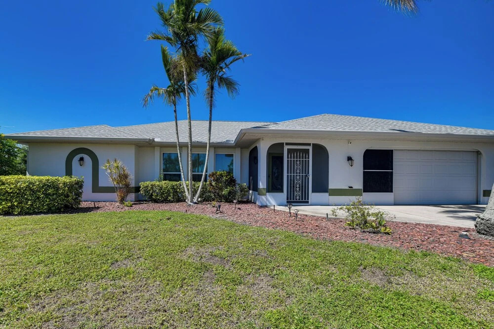 3 Mi to Beach! Englewood Family Gem + Private Pool