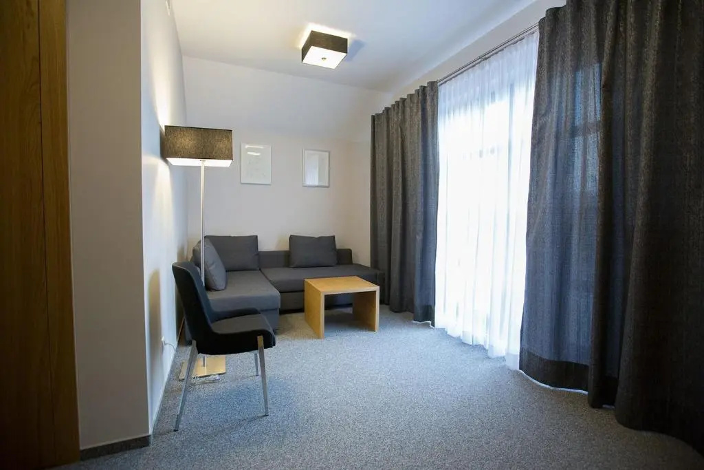 Deluxe Double room with balcony full double bed
