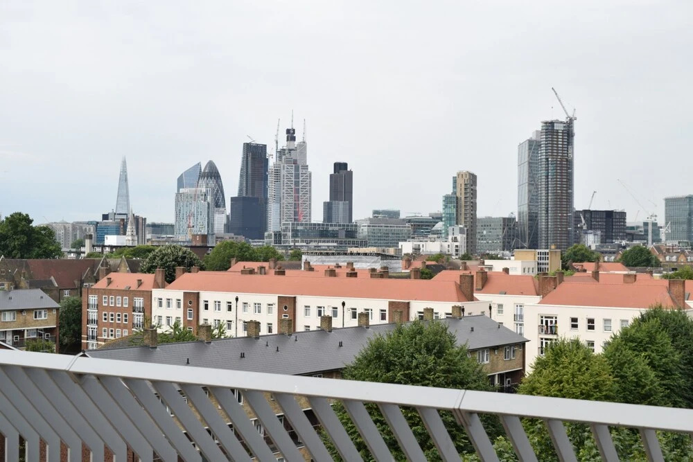 Modern 1 Bedroom Flat With Roof Terrace