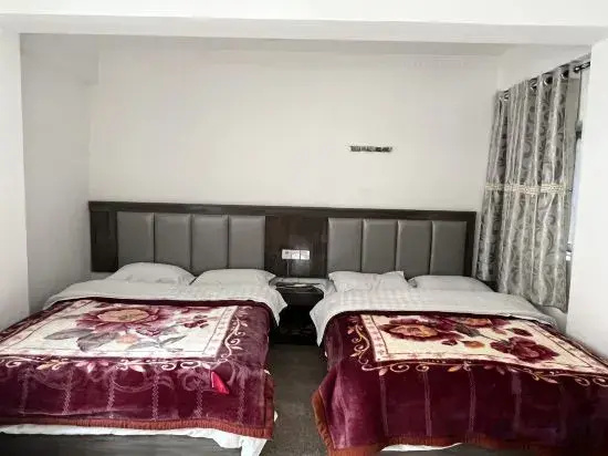 Kangding Xueyun Guest House