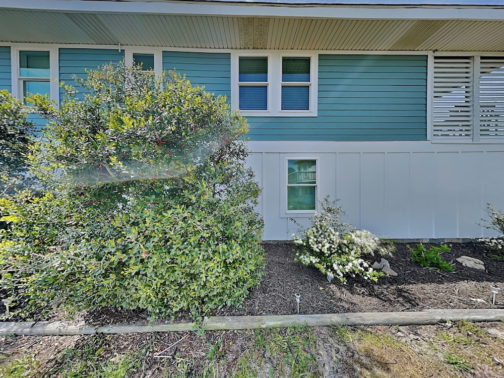Unforgettable Memories by Topsail Realty