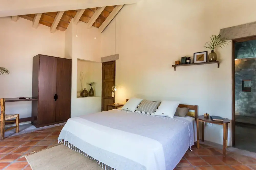Grand room
