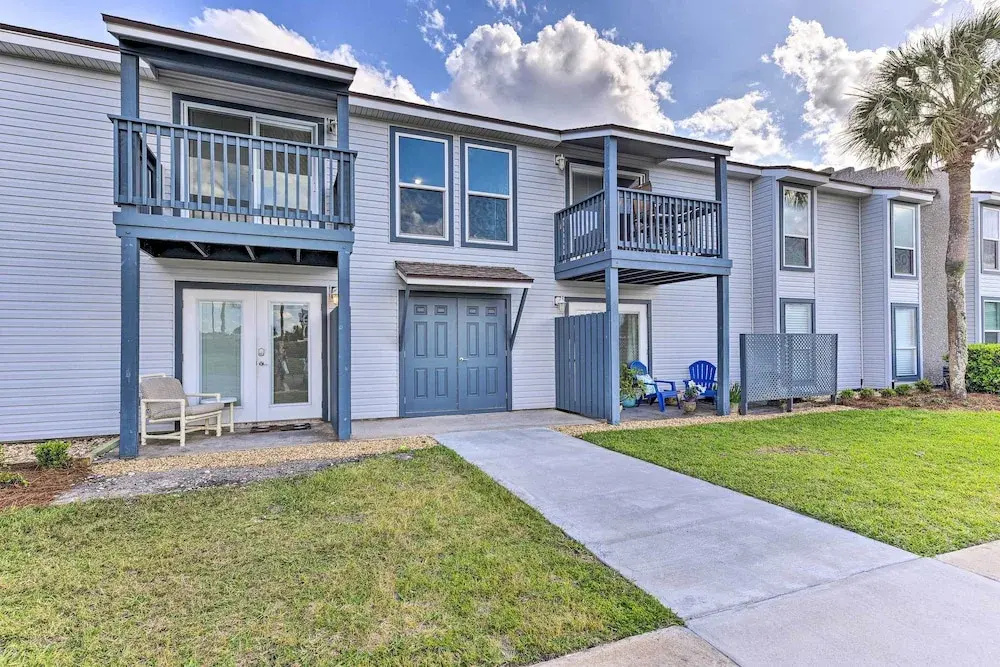 Quaint Condo < Half-mi to Fort Clinch Beach!