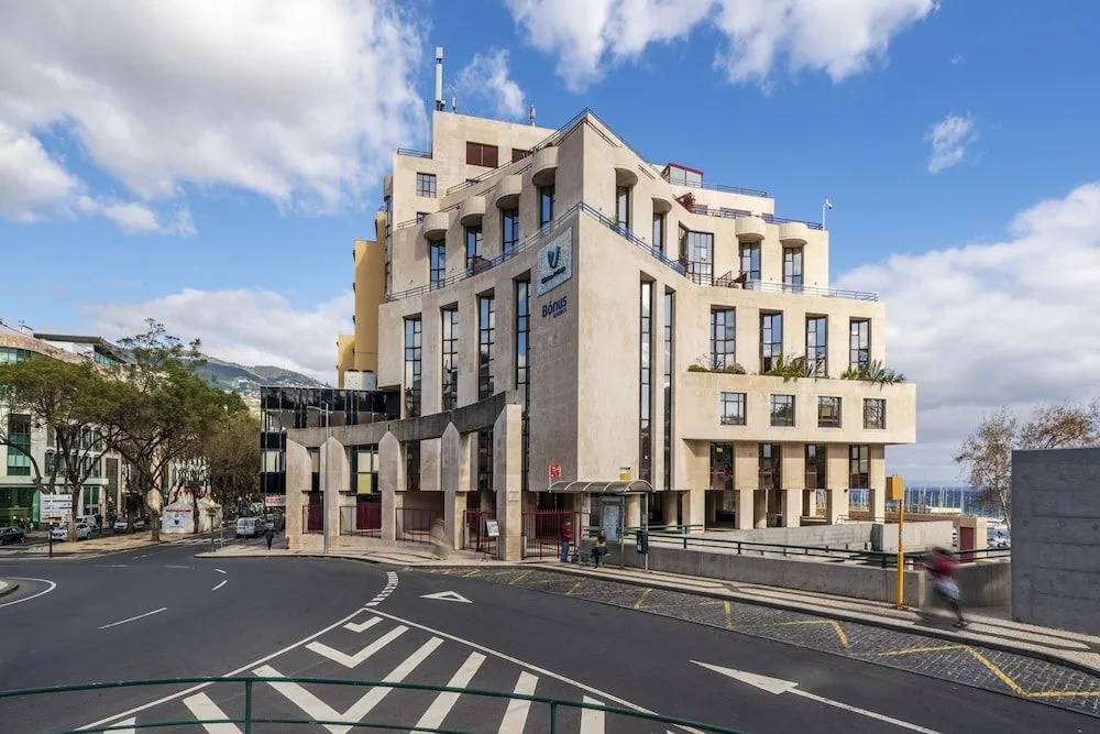 In the Heart of Funchal - The Mountain Apartment