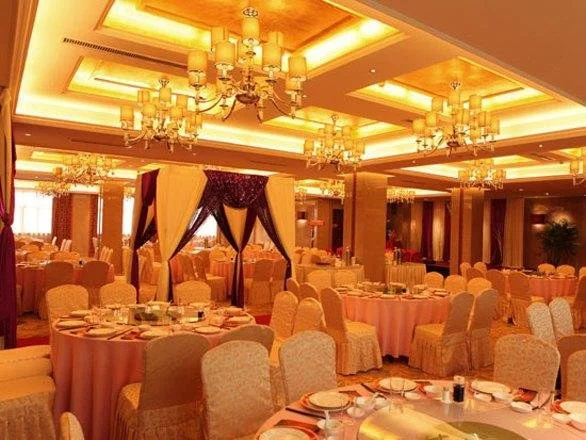 Holiday Hotel - Général