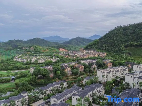 Yunxi Anji Golf Resort Villa (Happy Storm Water Park)