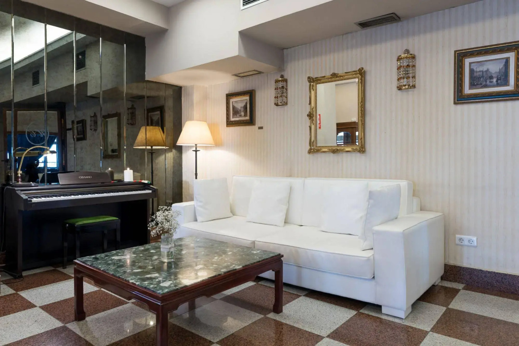 Hotel photo 8