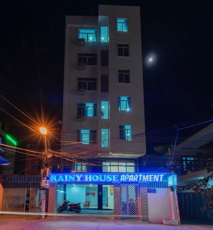 7S Hotel Rainy House