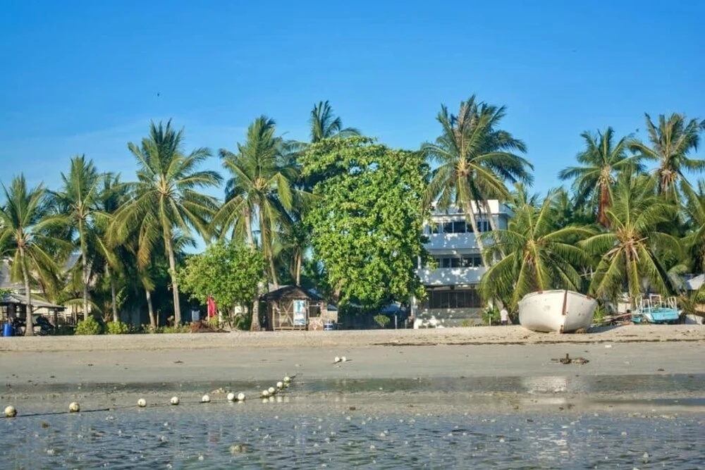 Beach & Waterfront