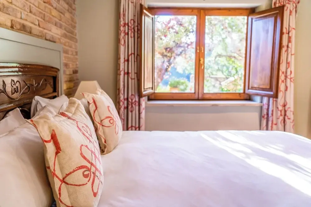 Suite with garden view