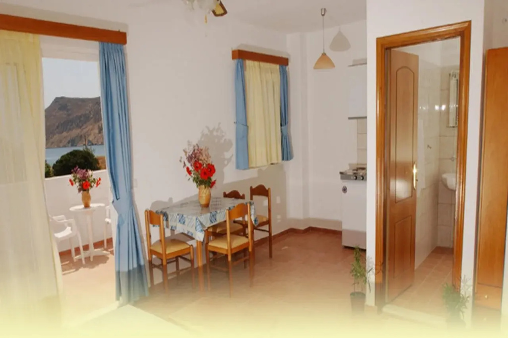 Eristos Beach Hotel - фото 3