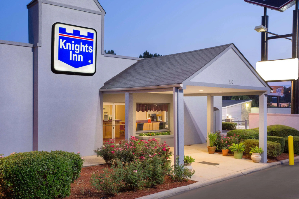 Knights Inn Augusta at Boy Scout Rd