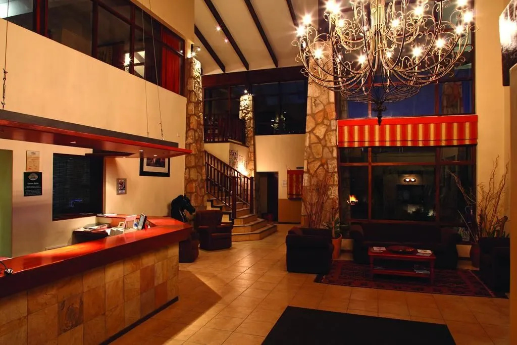 Lobby & Reception