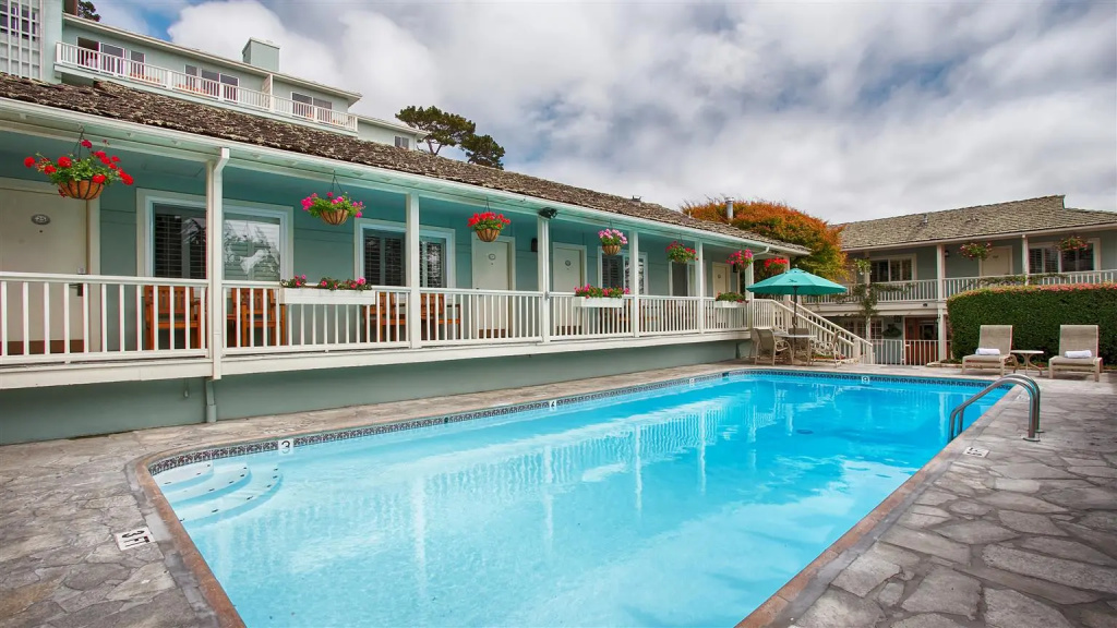 Carmel Bay View Inn - 5