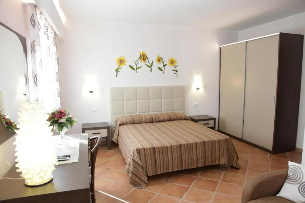 Standard Double room (full double bed)