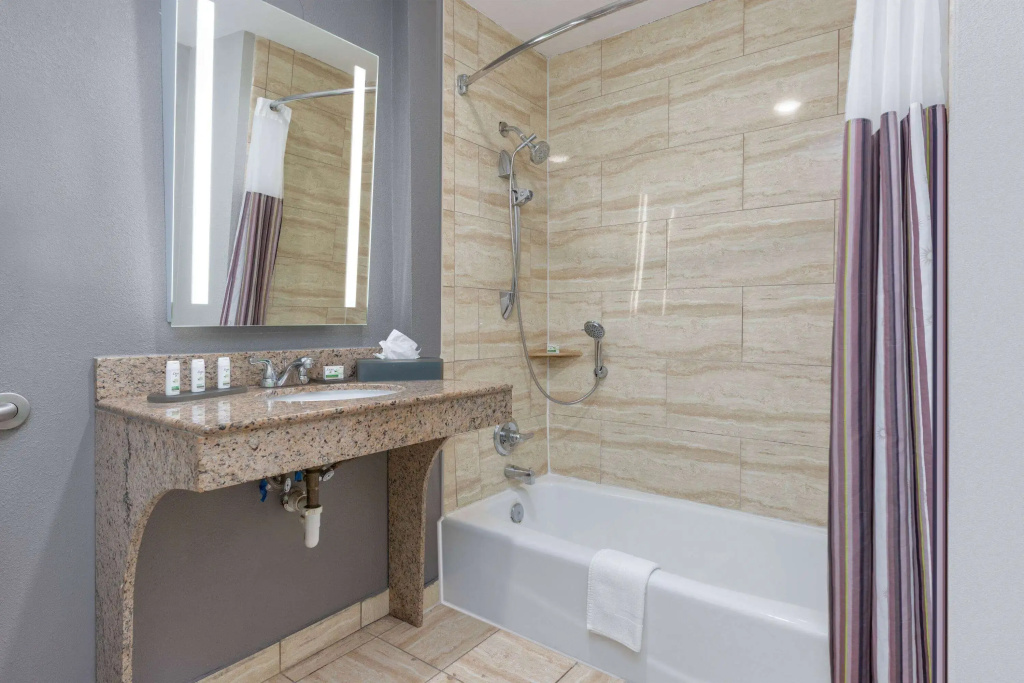 La Quinta Inn & Suites by Wyndham Allen at The Village - Général
